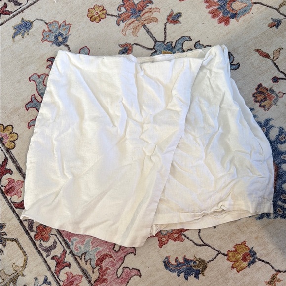 Abercrombie white skort - Picture 1 of 5
